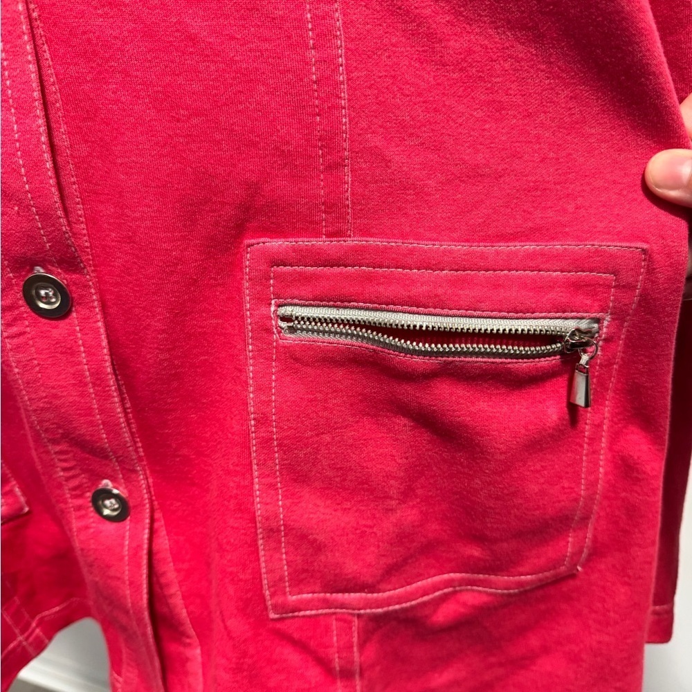 Bloomingdale's Vibrant Shacket Coral - Picture 6 of 10